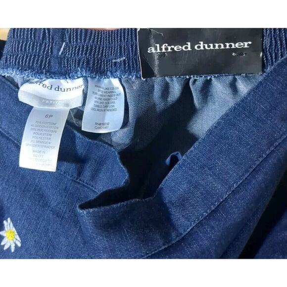 Alfred Dunner Lazy Daisy Boho Floral Jean Capri Size 6P Petite Elastic Waist NWT - Picture 5 of 7